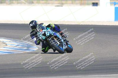 media/Sep-20-2025-TrackDaz (Sat) [[27f0cde673]]/A Group/12pm (Turn 1)/